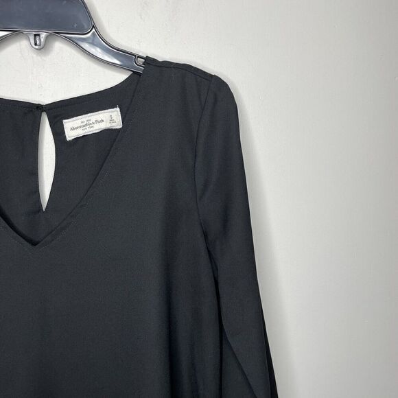 ABERCROMBIE & FITCH Top Womens Small Black V-Neck Popover Blouse Layered Relaxed - Picture 2 of 8